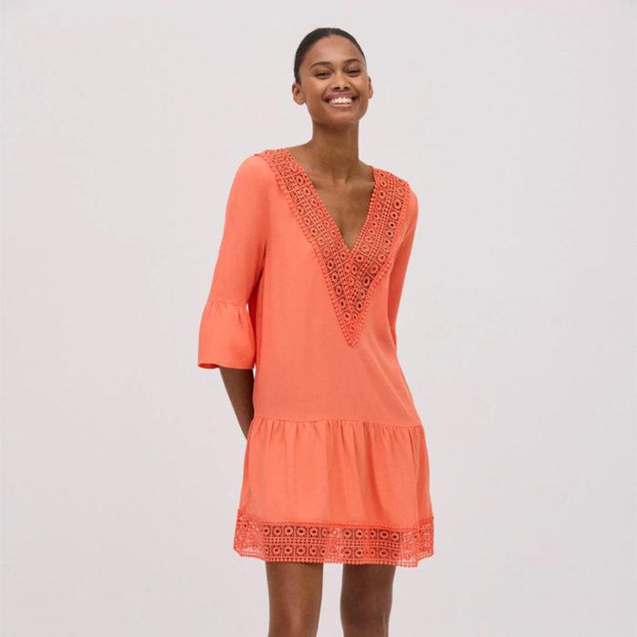 vestido-escote-pico-media-manga-en-color-coral